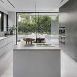 פרויקט אדריכלות ומטבח משטח קוורץ 4004 של אבן קיסר אדריכל: עודד סמדר, צלם: עדי סמט